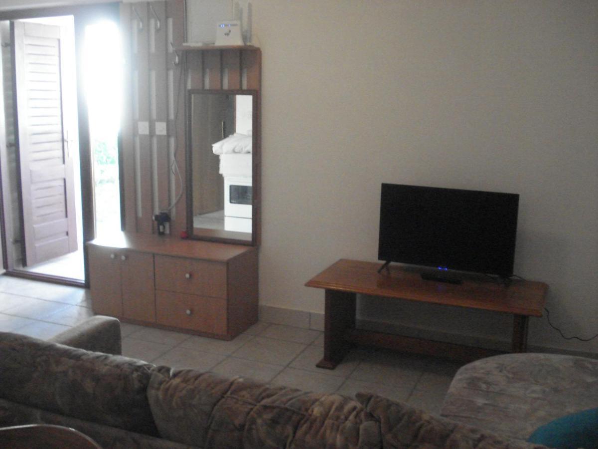 Apartments Car วีร์ ภายนอก รูปภาพ