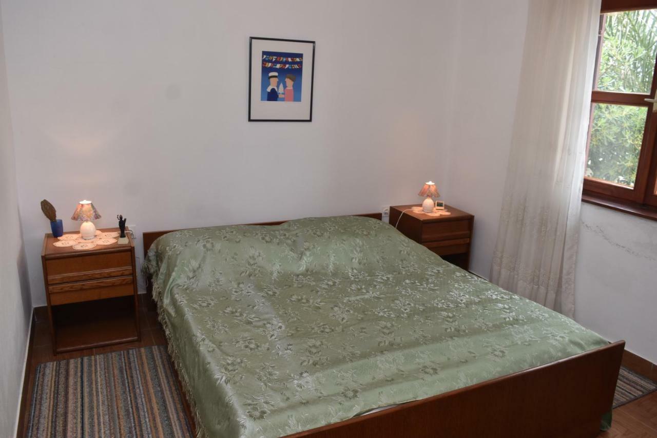 Apartments Car วีร์ ภายนอก รูปภาพ